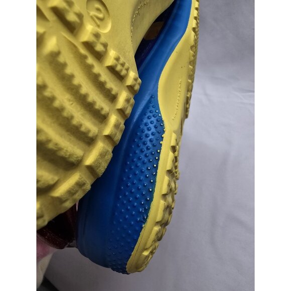 KIDS CROCS X DISNEY SNOW WHITE CLASSIC CLOG Size JR 2 - Picture 10 of 12